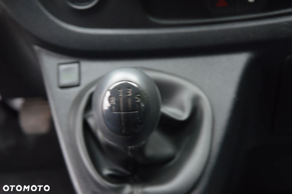 Opel Vivaro - 36