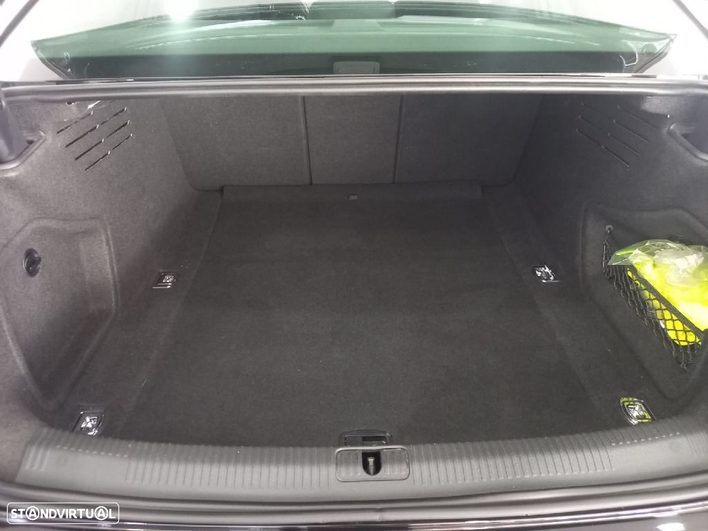 Audi A4 2.0 TDI - 23