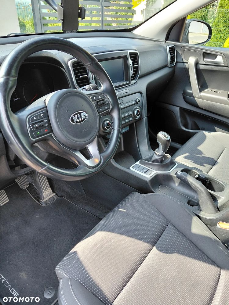 Kia Sportage 1.6 GDI 2WD DREAM-TEAM EDITION - 6