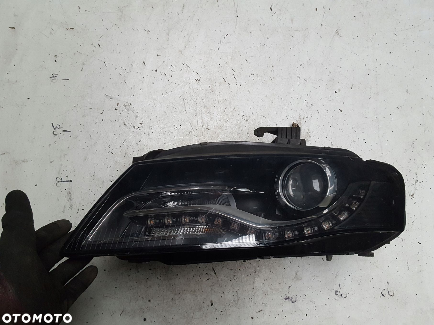 AUDI A4 B8 08r- LAMPA LEWA PRZÓD XENON LED ANGLIK - 1