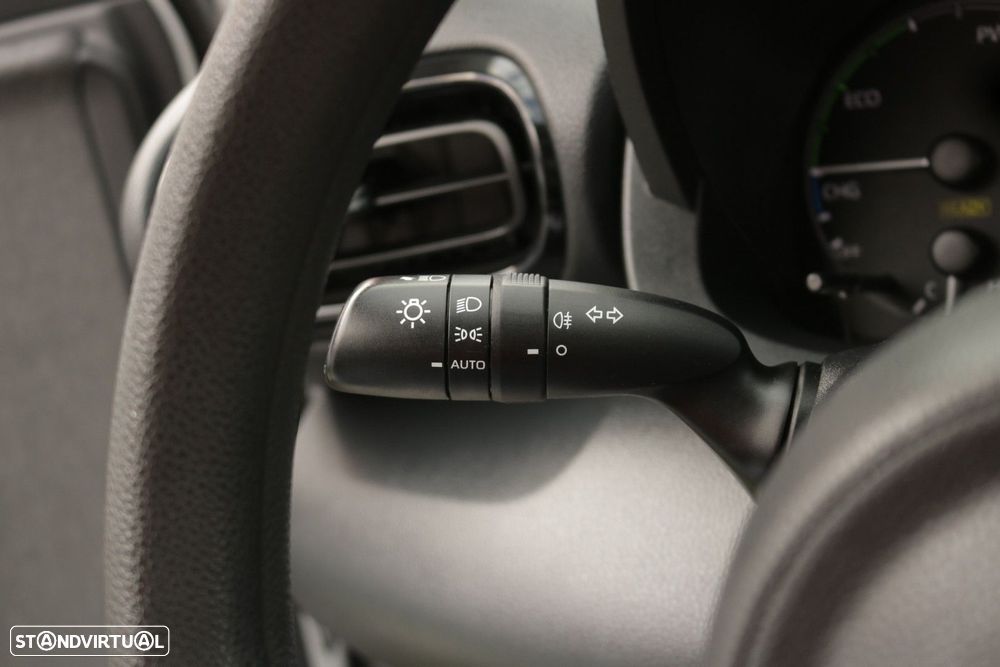 Toyota Yaris 1.5 HDF Comfort - 30