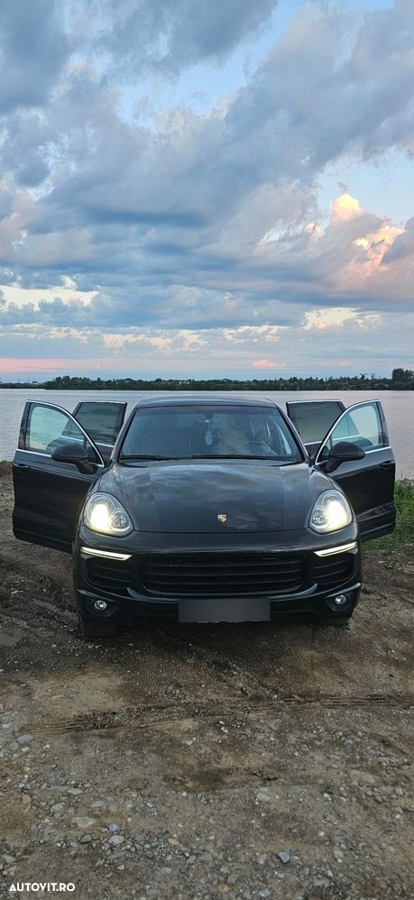 Porsche Cayenne - 11