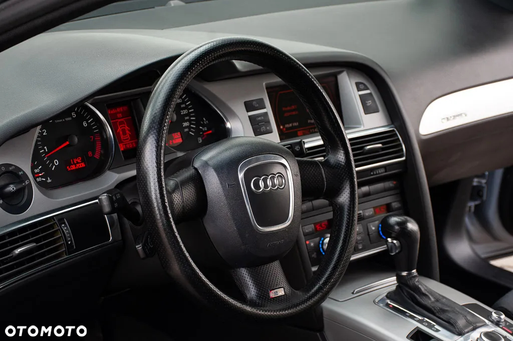 Audi A6 3.2 FSI Quattro Tiptronic - 34