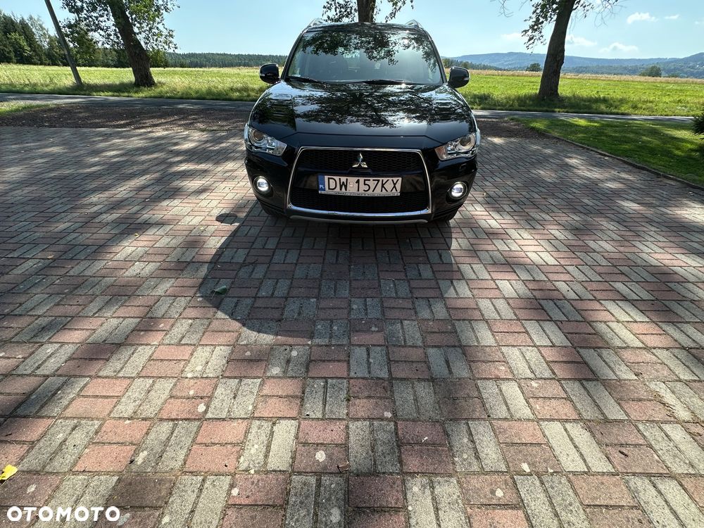 Mitsubishi Outlander 2.0 DID Intense + - 29