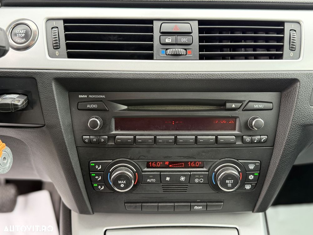 BMW Seria 3 320i - 8