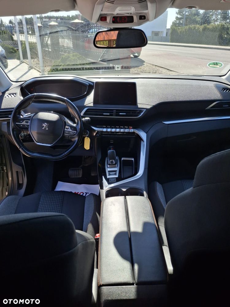 Peugeot 5008 1.5 BlueHDi Active S&S EAT8 - 18