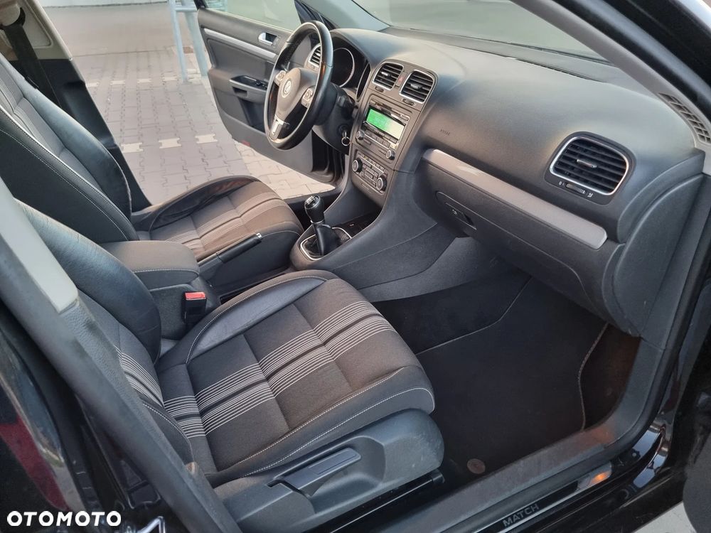 Volkswagen Golf Variant - 31