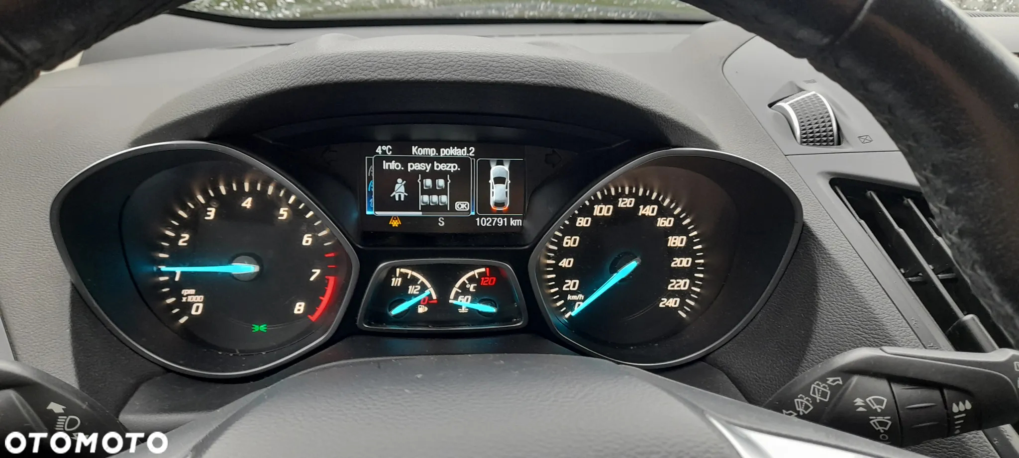 Ford Kuga 1.5 EcoBoost 2x4 Business Edition - 24