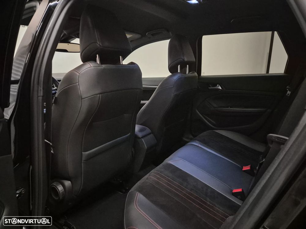 Peugeot 308 SW 1.2 PureTech GT Line EAT8 - 33