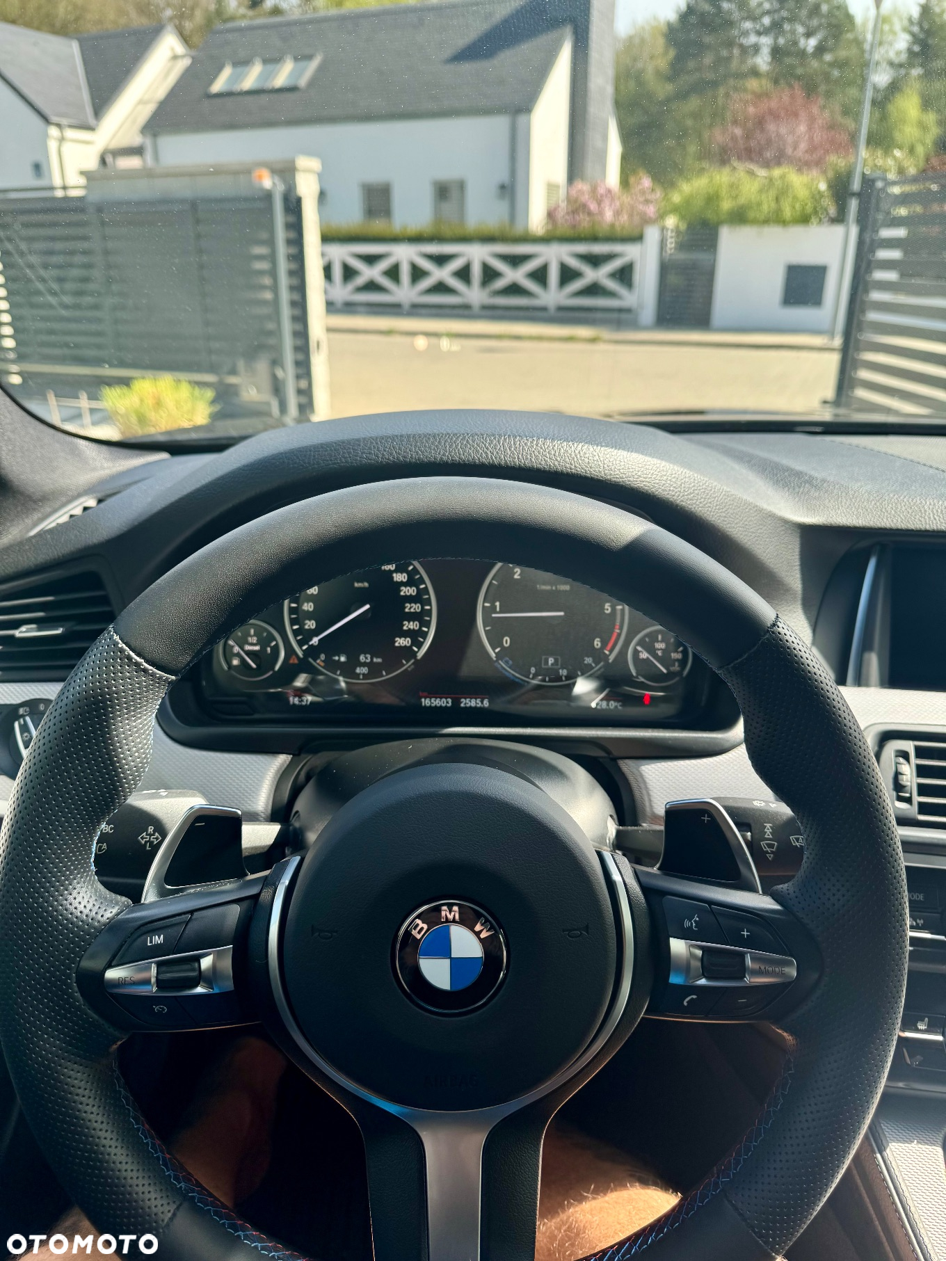 BMW Seria 5 520d xDrive - 17