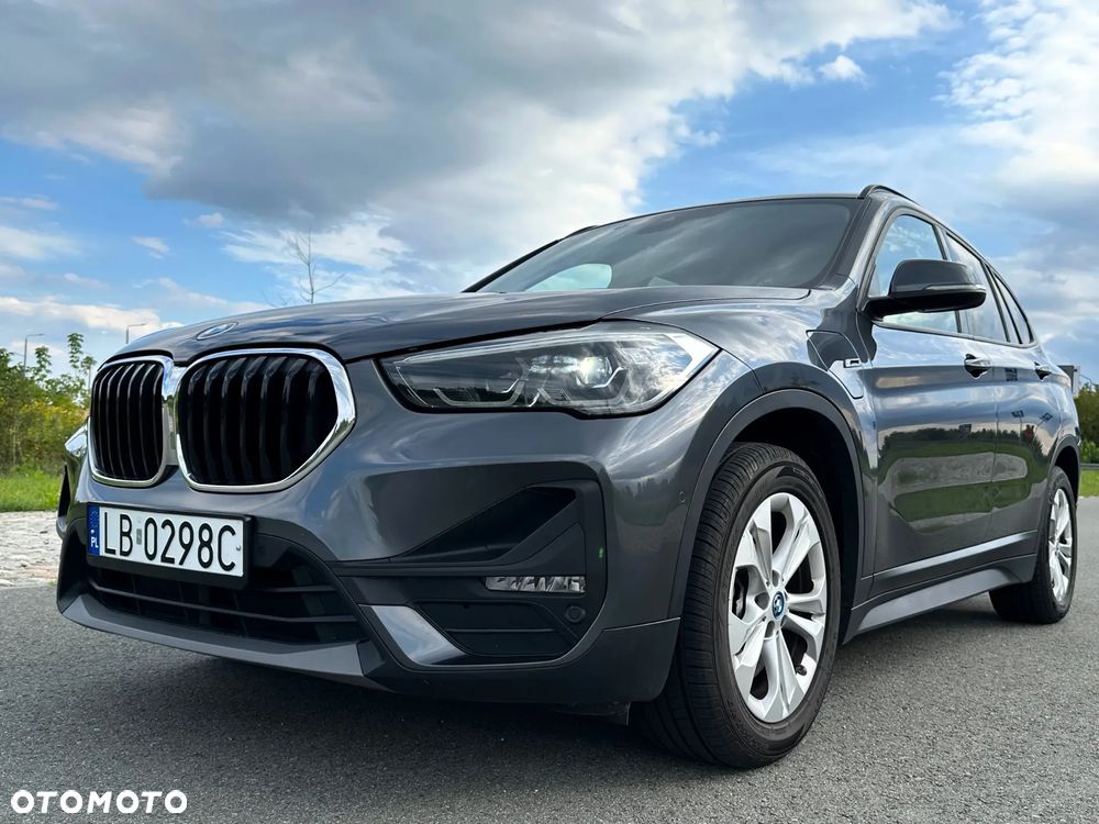 BMW X1 xDrive25e Sport Line - 2