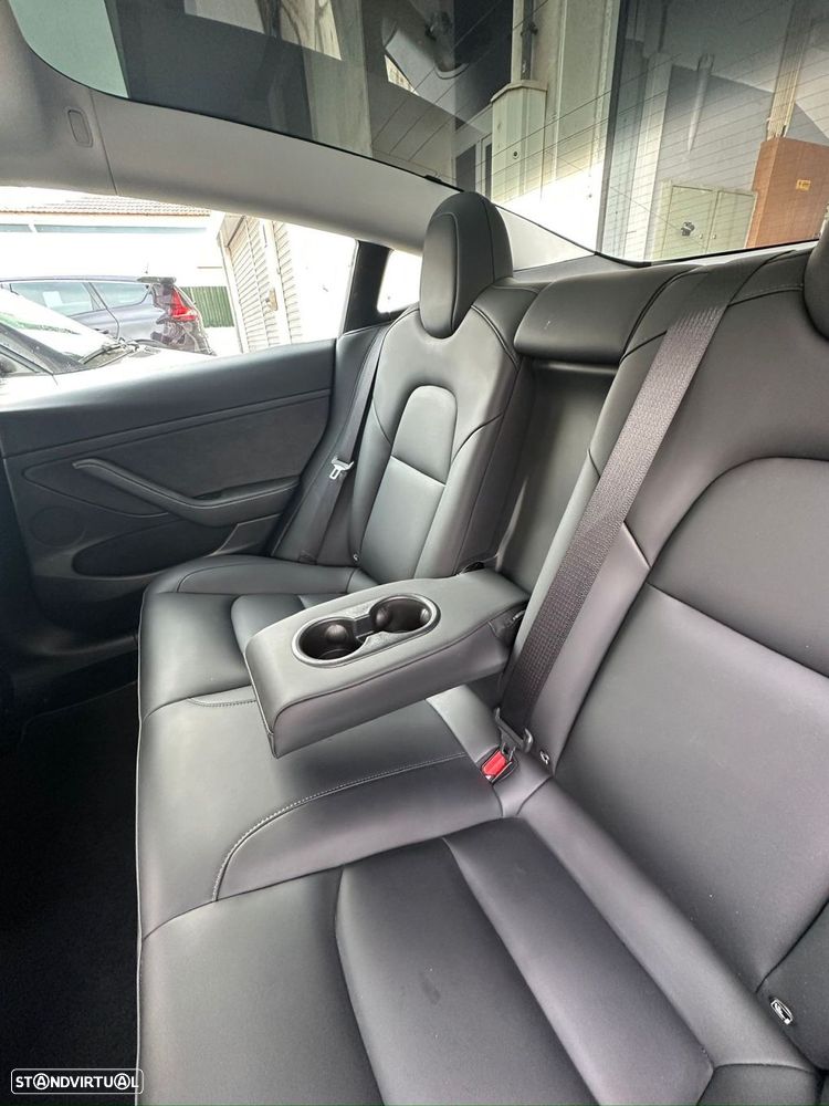 Tesla Model 3 Standard Range Plus RWD - 11