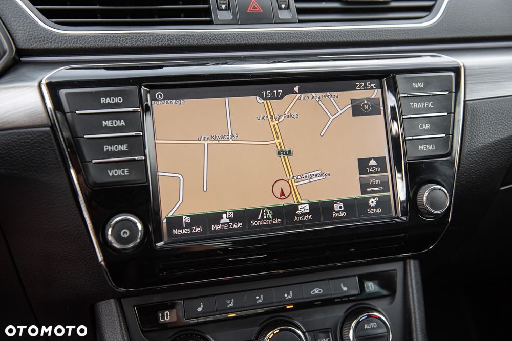 Skoda Superb 2.0 TDI 4x4 DSG Premium Edition - 23