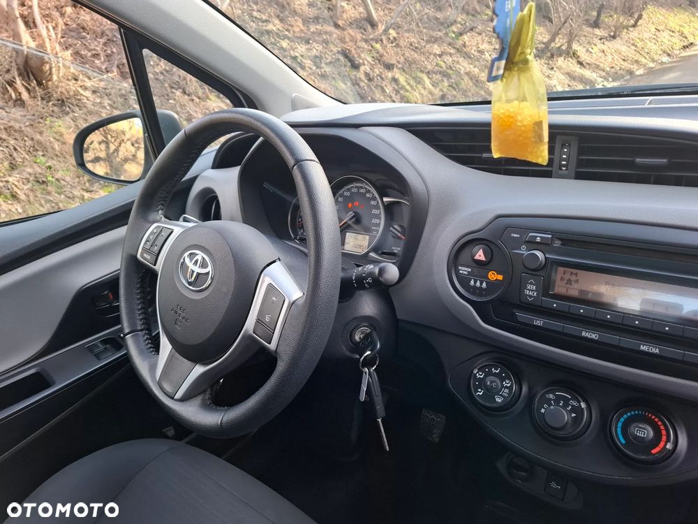 Toyota Yaris - 6