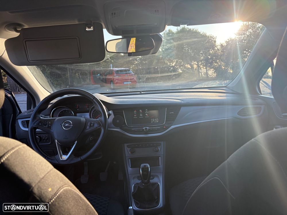 Opel Astra 1.2 T Edition - 23