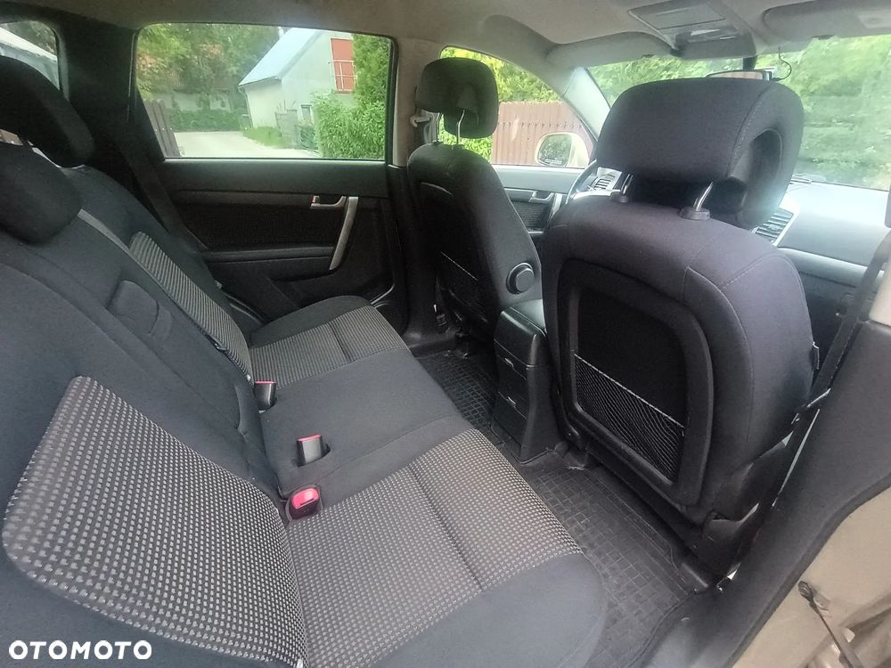 Chevrolet Captiva 2.4 LS - 10