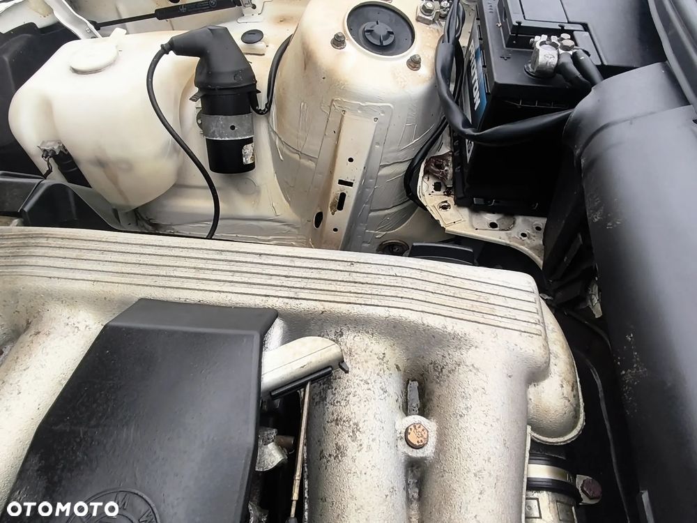 BMW Seria 3 - 34