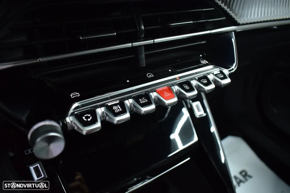Peugeot 2008 1.2 PureTech Allure EAT8 - 8