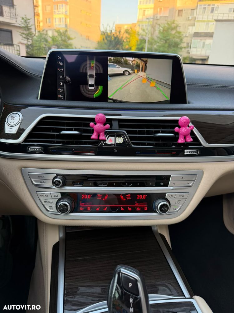 BMW Seria 7 - 31