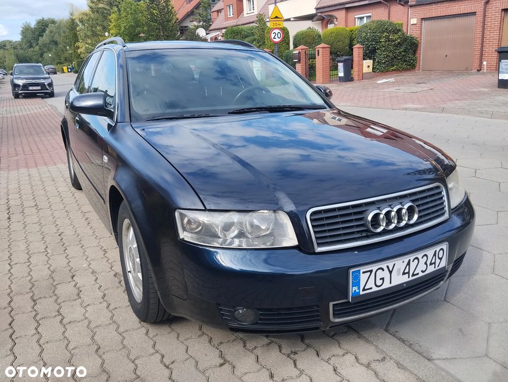 Audi A4 Avant - 4