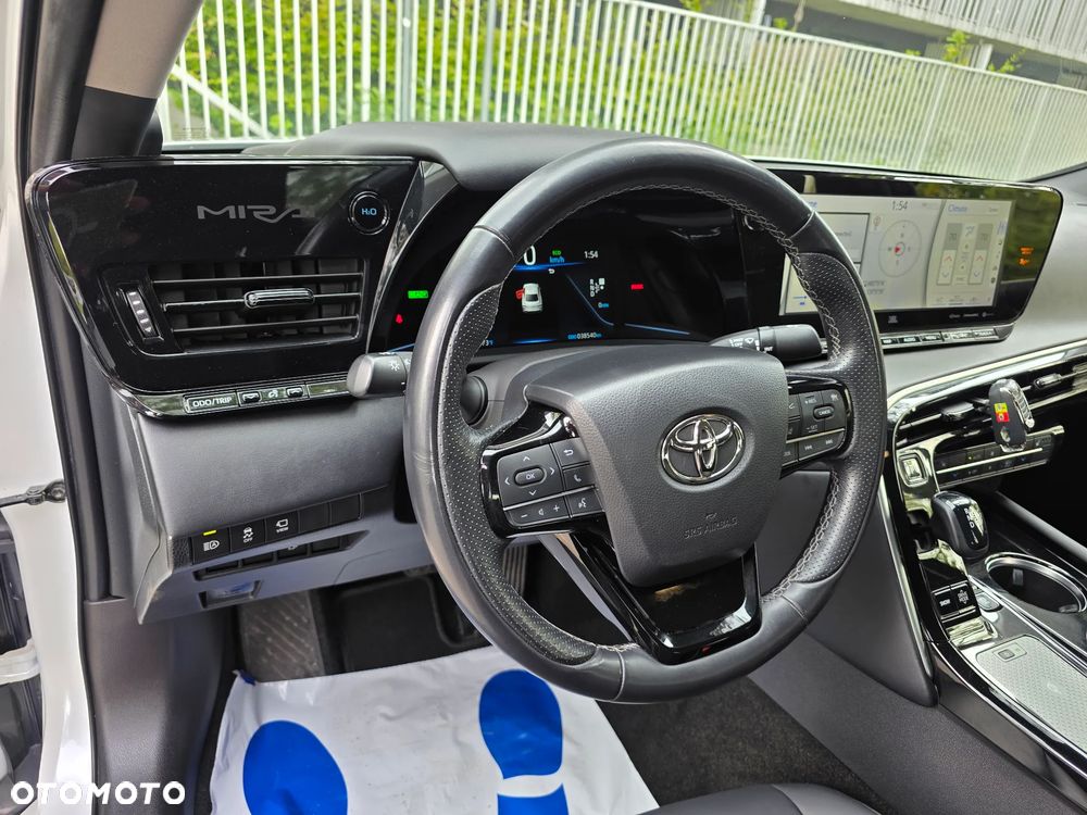 Toyota Mirai - 8