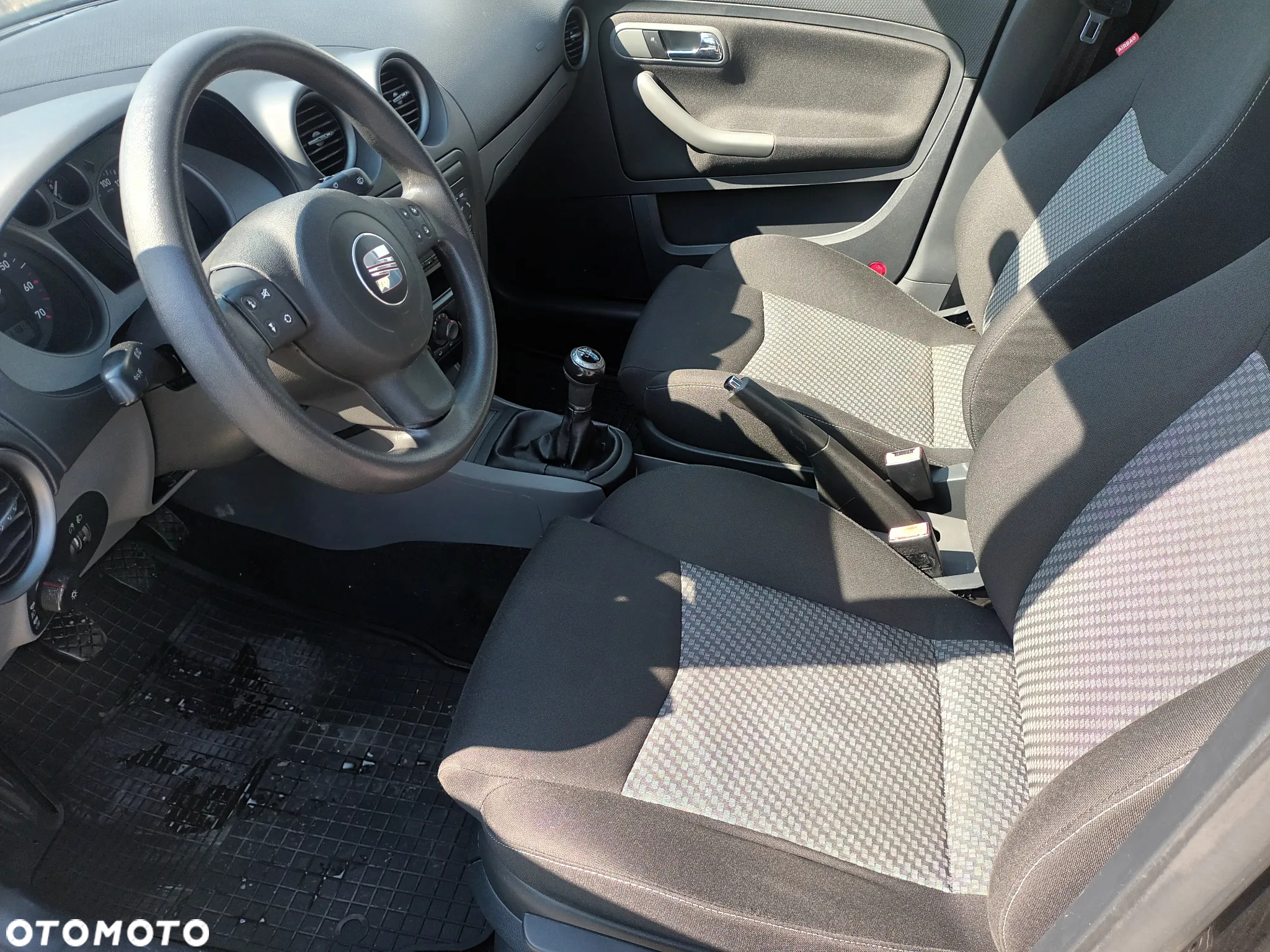 Seat Ibiza 1.4 16V Reference - 2