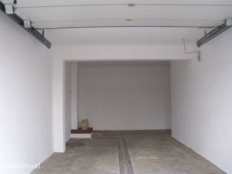 Garagem fechada - Grande imagem: 2/2