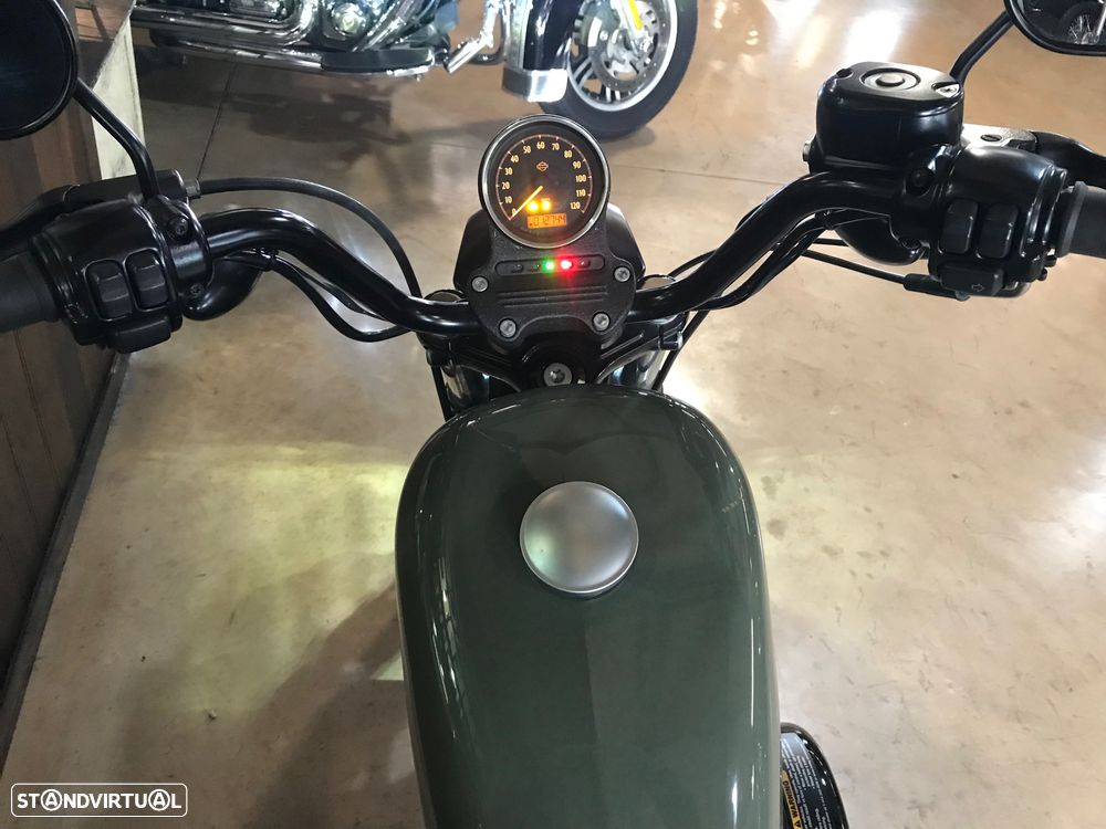Harley-Davidson Sportster XL 883 Iron - 4