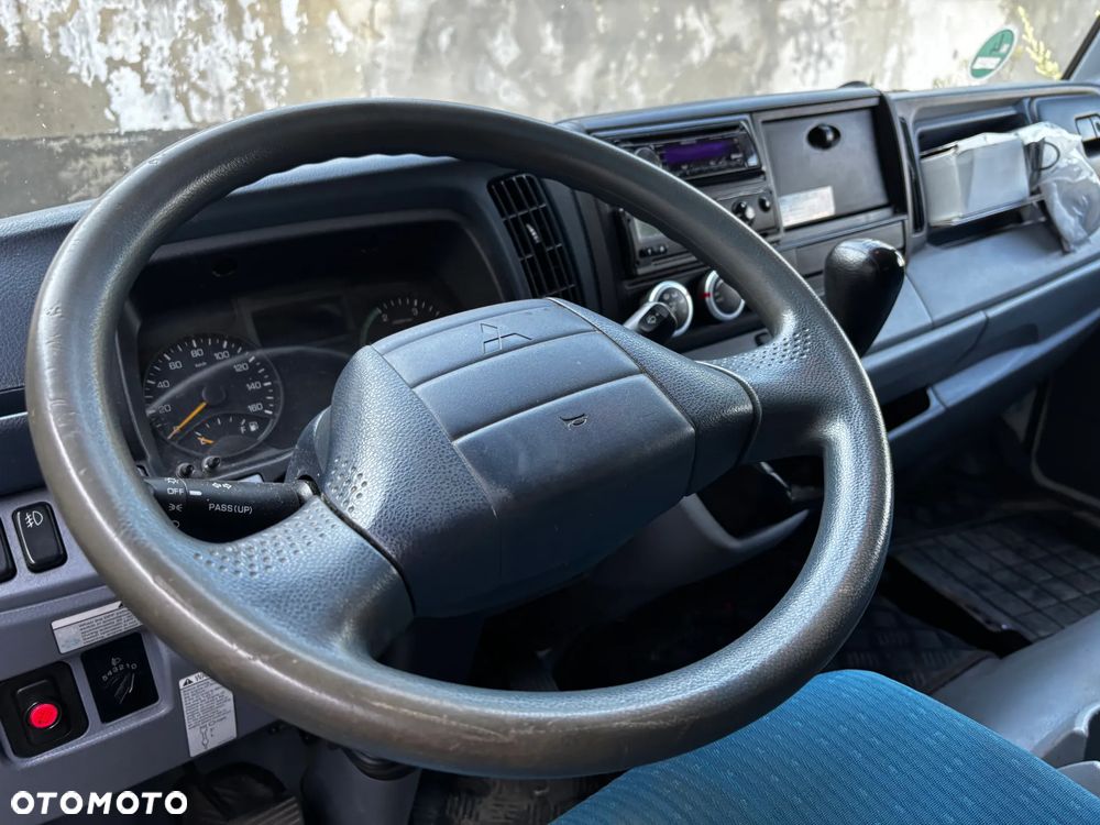 Mitsubishi Center Fuso - 8