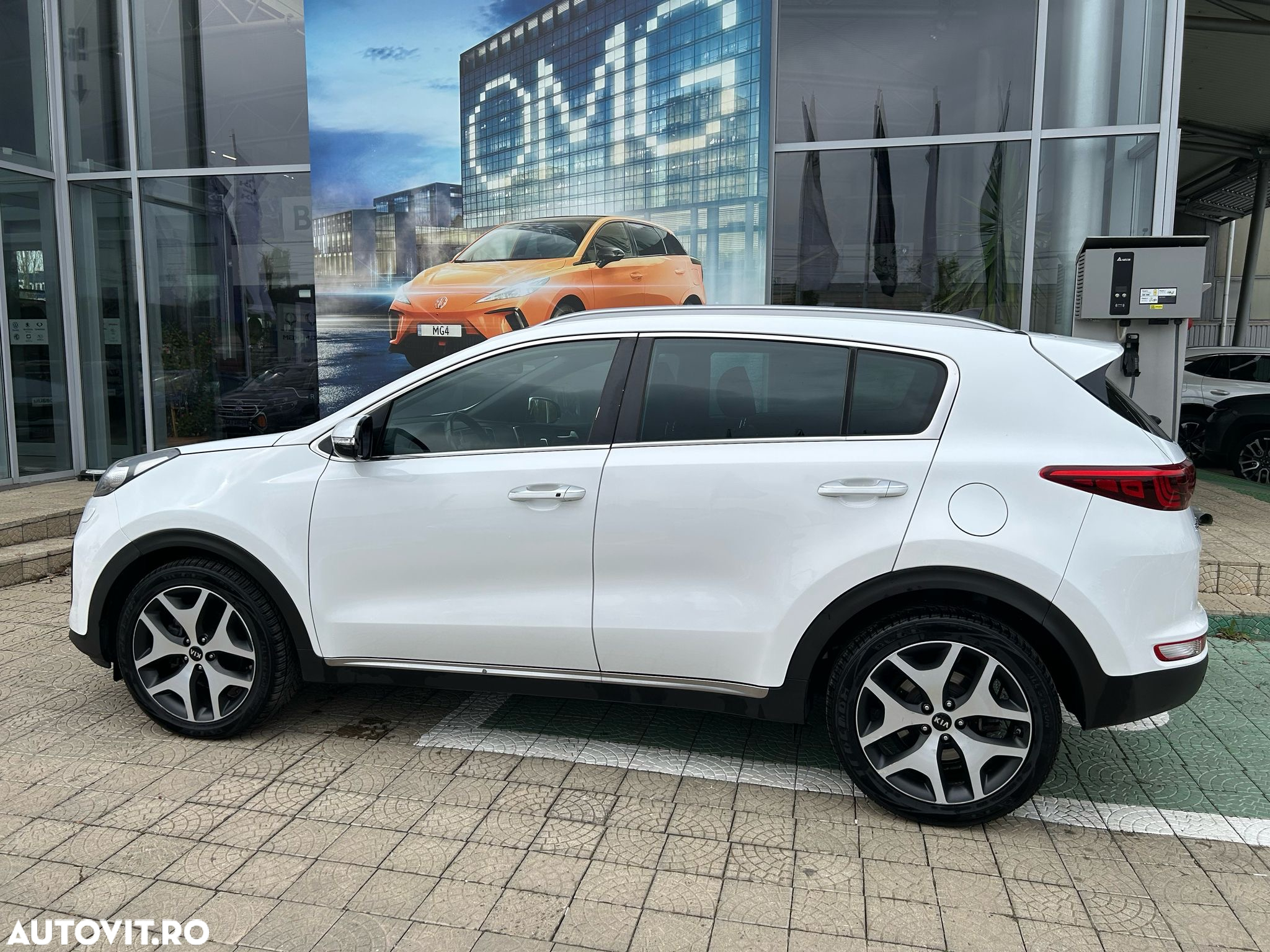 Kia Sportage 2,0 CRDI AWD Aut. GT Line - 5