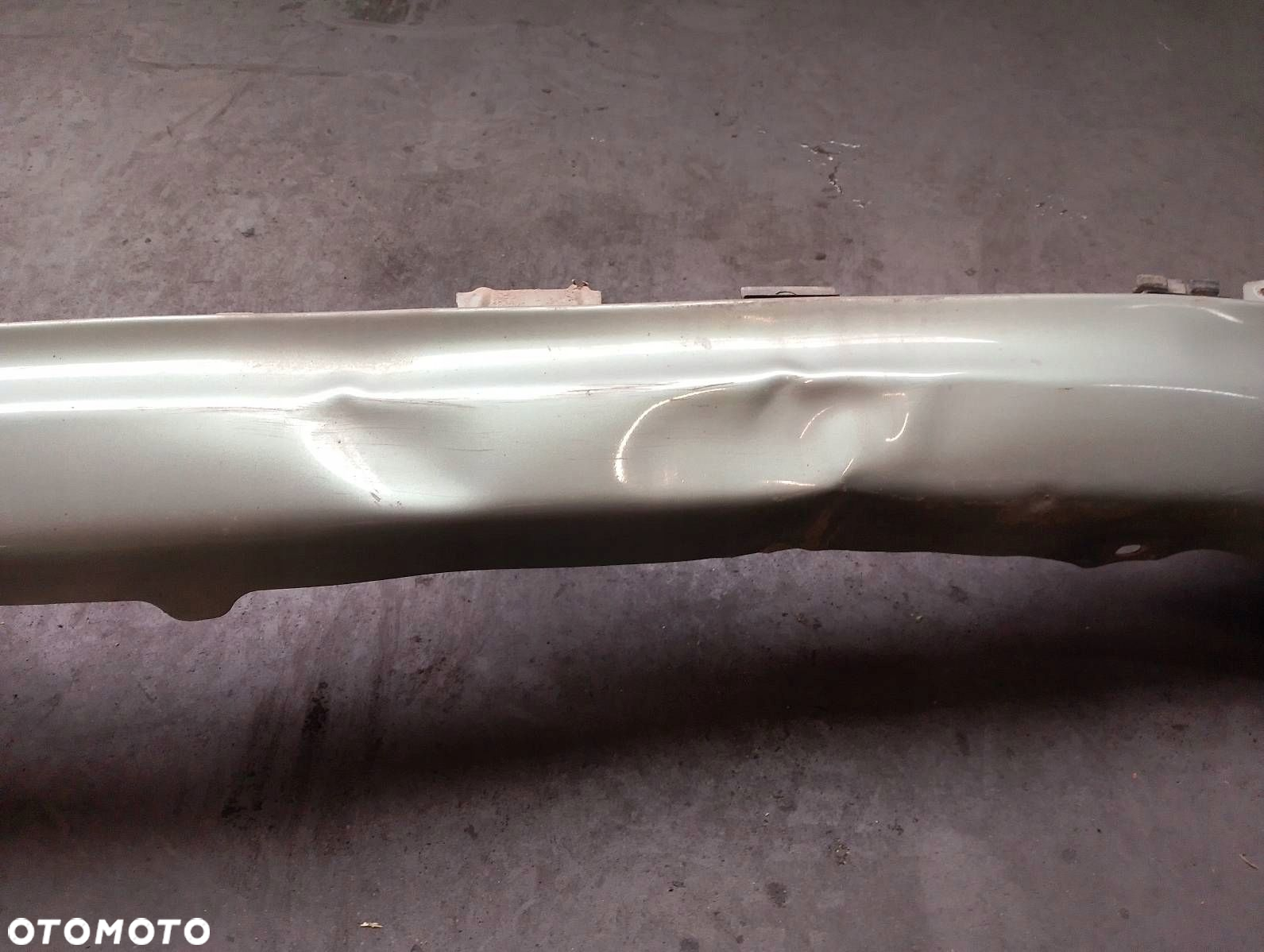 KOMPLETNY TYŁ KLAPA ZDERZAK LAMPA TOYOTA YARIS I (po lifcie) 6S4 - 4