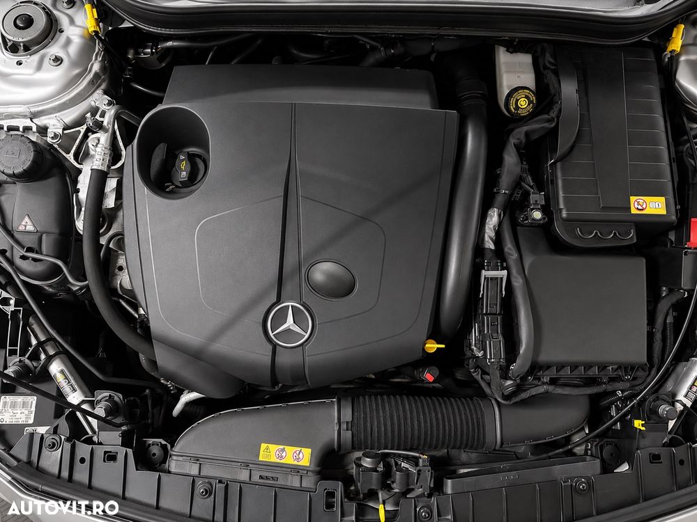 Mercedes-Benz GLA - 15
