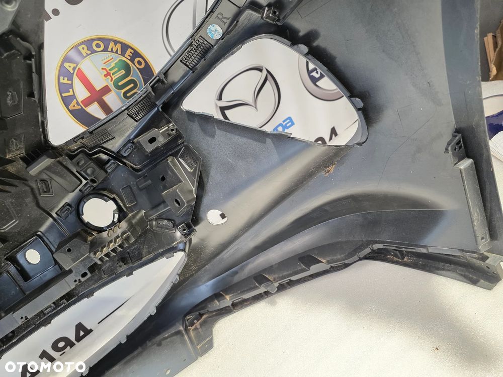 MG CYBERSTER 23- ZDERZAK PRZEDNI PRZÓD NOWY ORYGINALNYN NA 6xPDC + KAMERA , NR P11395179 , NR AUKCJI NZ1837 - 36