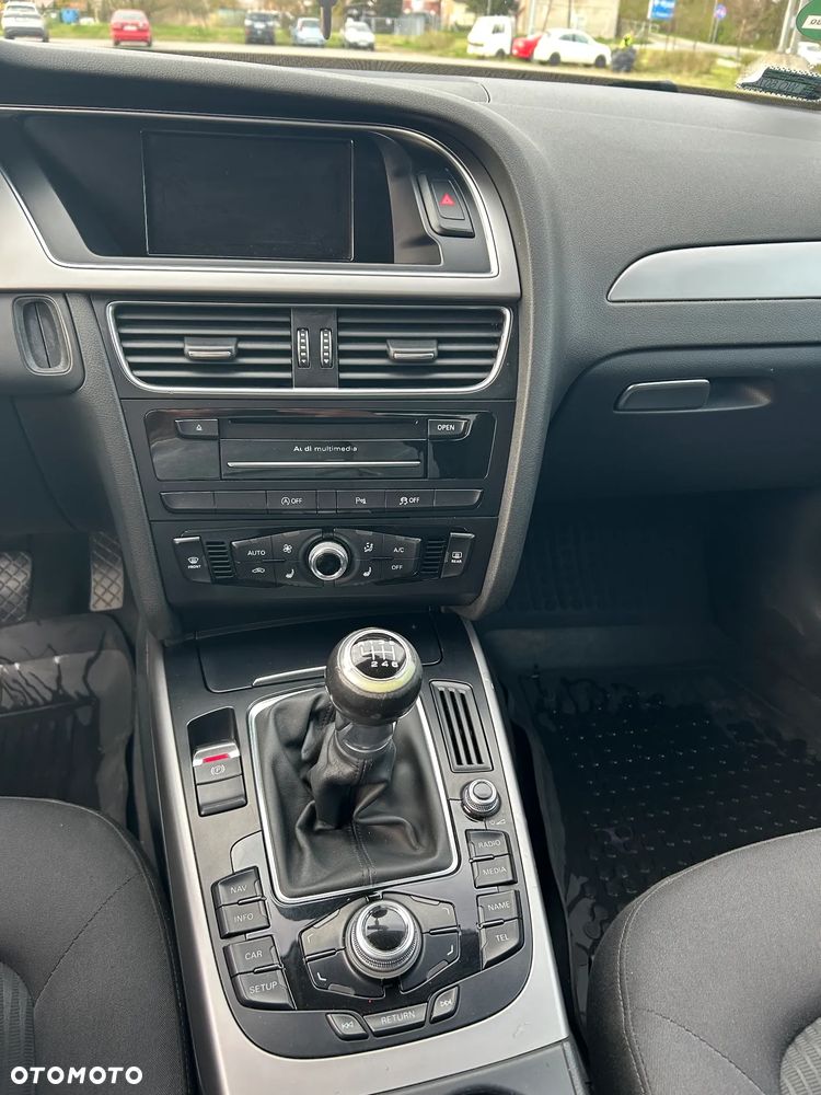 Audi A4 Avant 2.0 TDI - 8