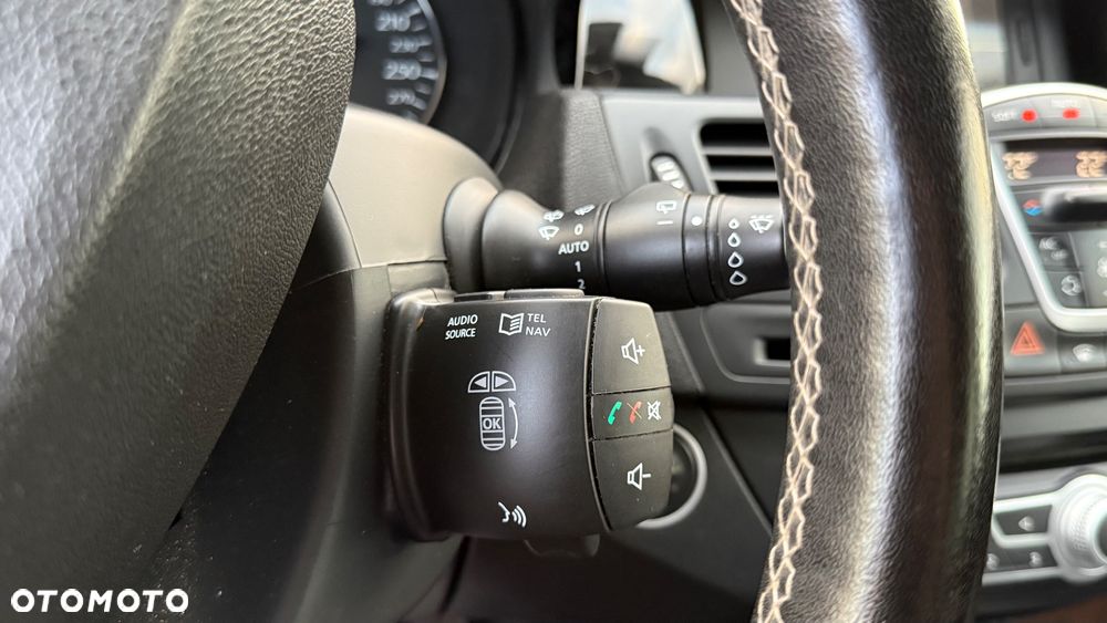 Renault Laguna 2.0 dCi Bose Edition - 17