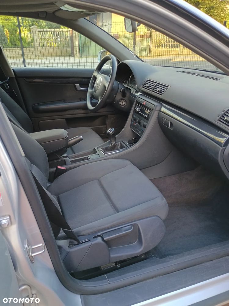 Audi A4 Limousine 2 - 18