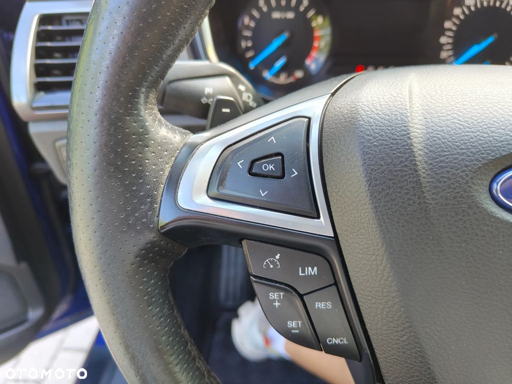 Ford Mondeo 2.0 EcoBoost Titanium X - 34