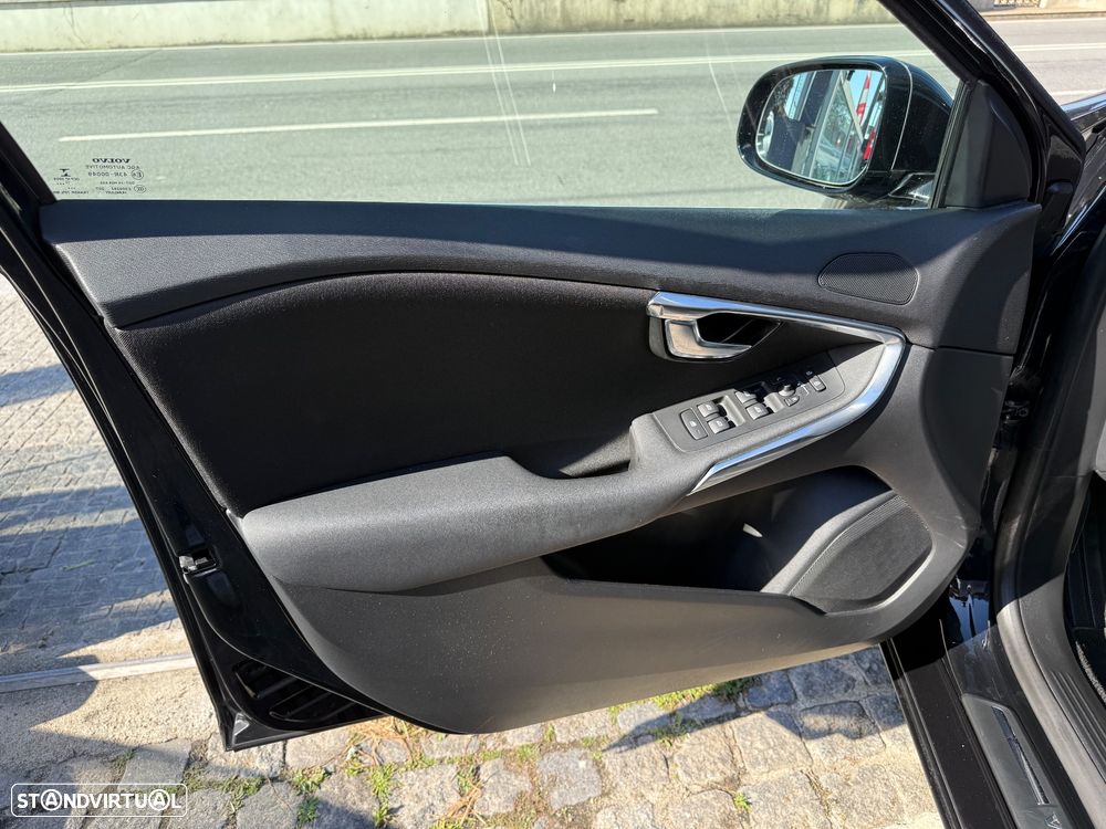 Volvo V40 1.6 D2 Eco Momentum - 16