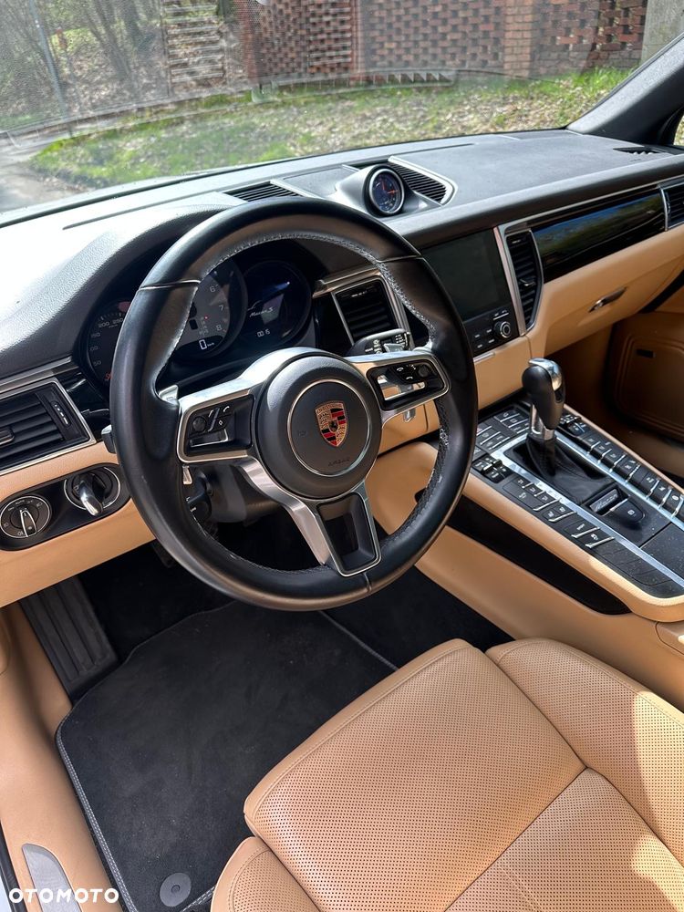 Porsche Macan Standard - 6