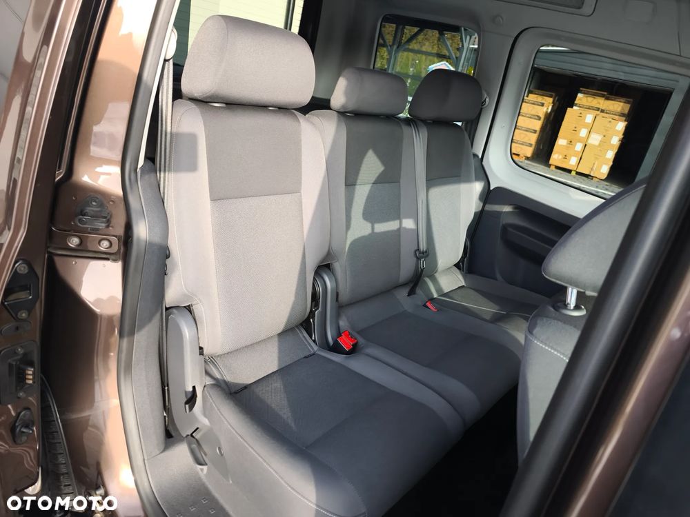 Volkswagen Caddy Trendline Mixt - 17