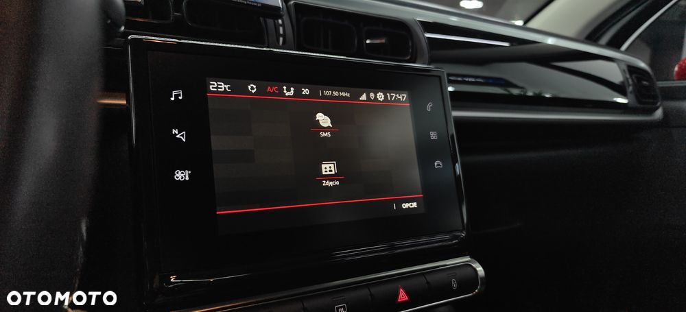 Citroën C3 1.2 PureTech Shine - 25