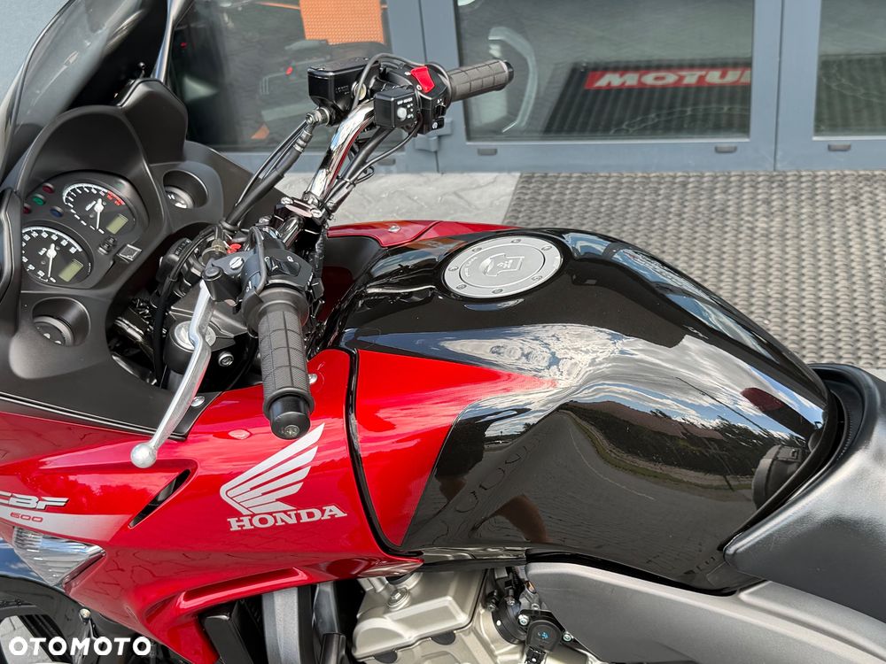 Honda CBF - 33