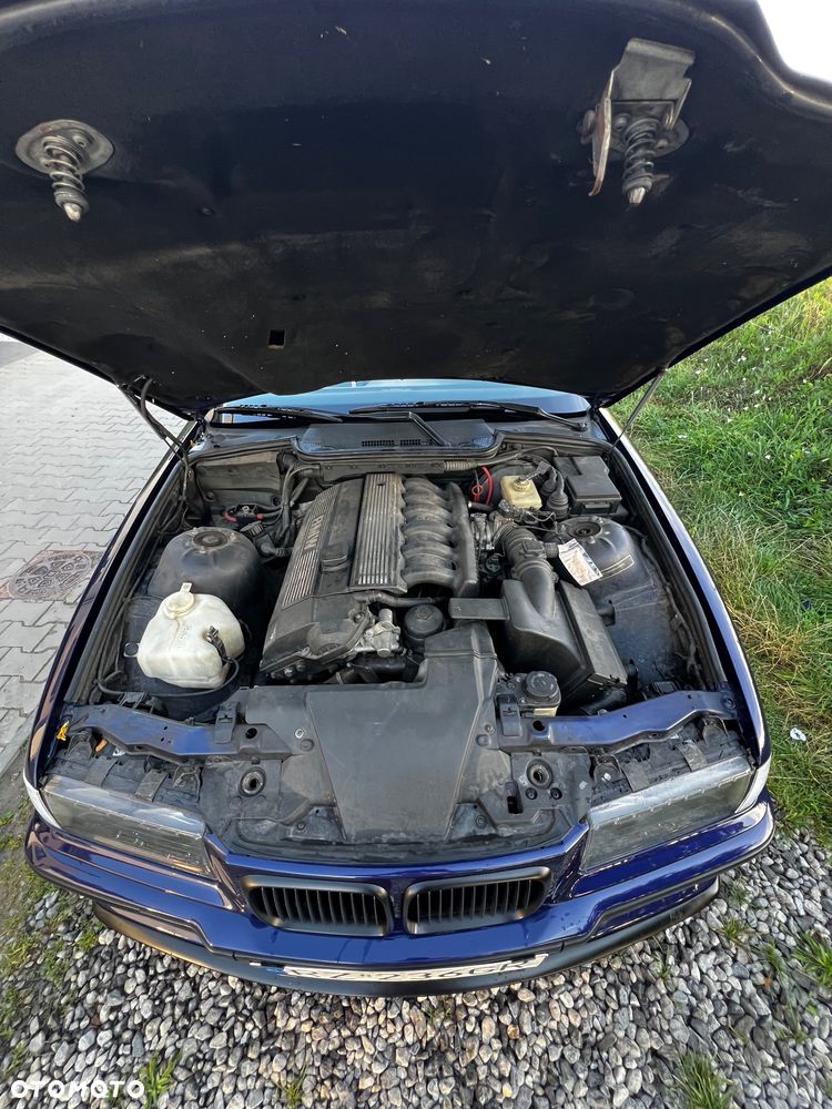 BMW Seria 3 - 22
