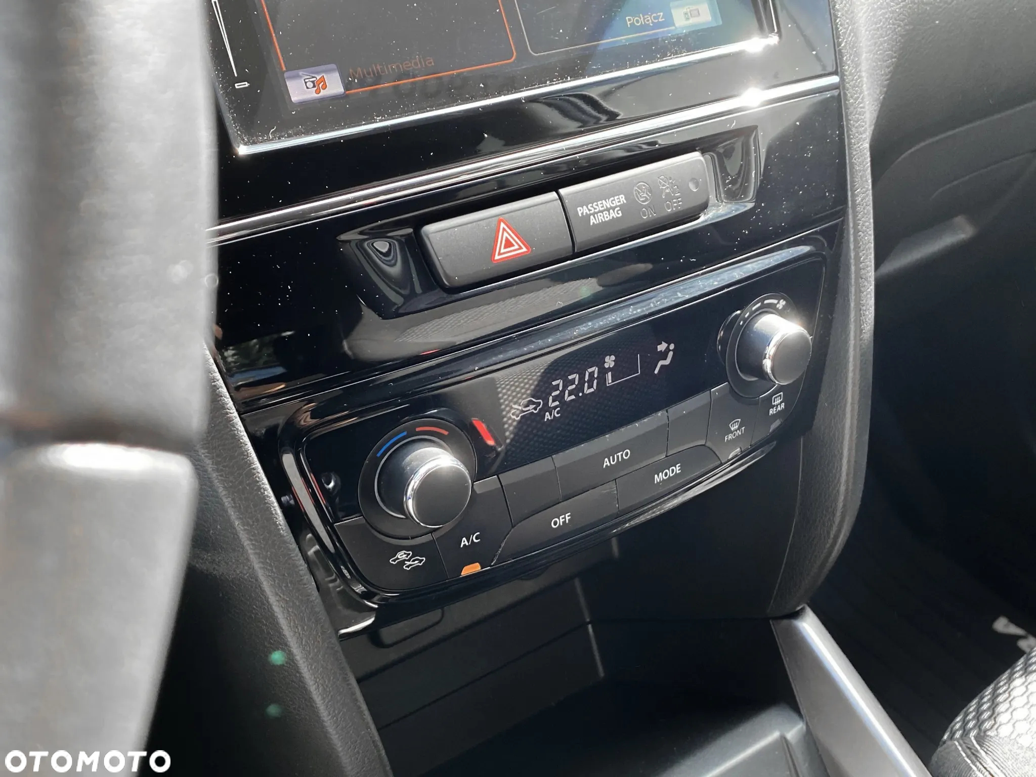 Suzuki Vitara 1.0 Boosterjet Premium 2WD - 19