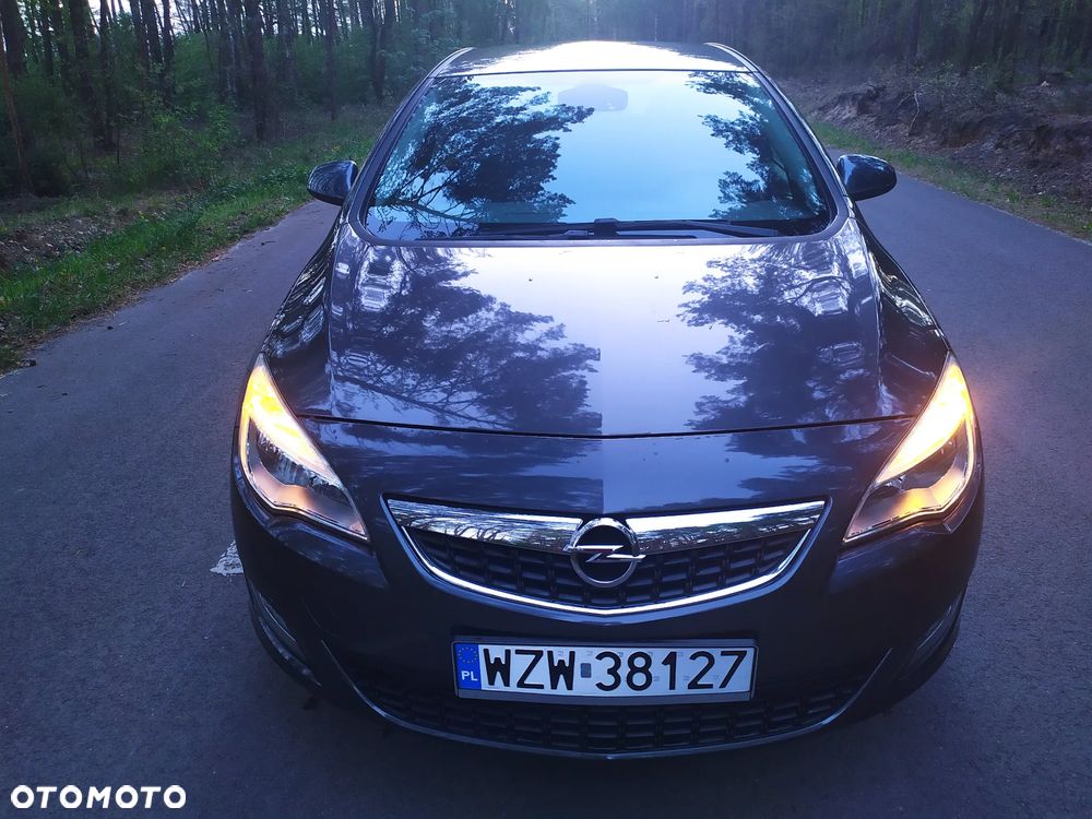 Opel Astra 1.4 Turbo Cosmo - 2