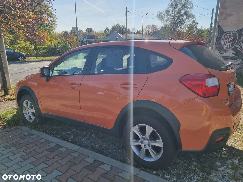Subaru Xv 2012 photo 2