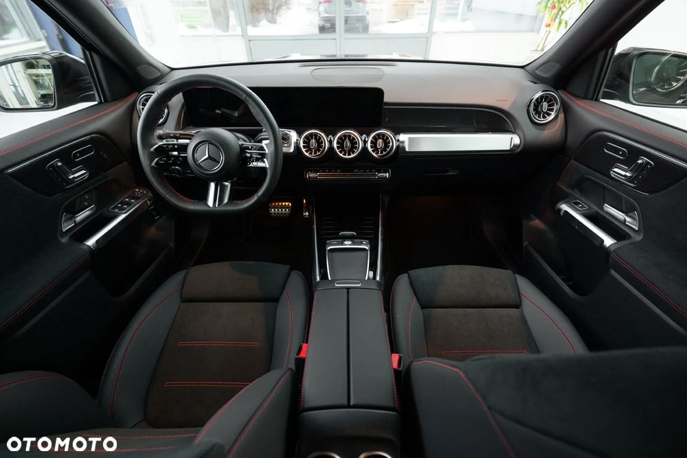 Mercedes-Benz GLB 220 d 4-Matic AMG Line 8G-DCT - 8