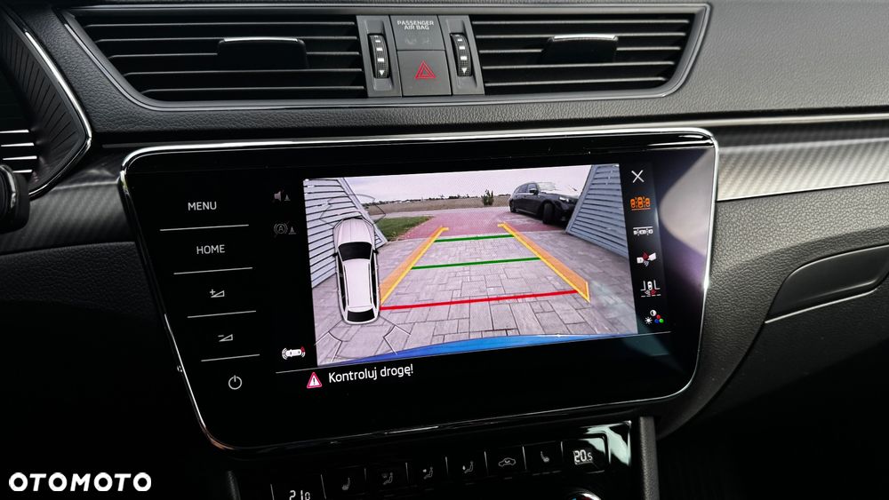 Skoda Superb 2.0 TDI SCR Sportline DSG - 28