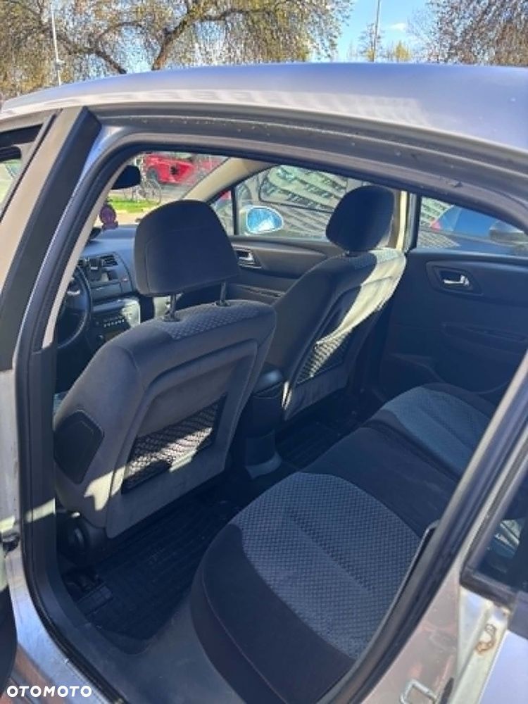 Citroën C4 - 10