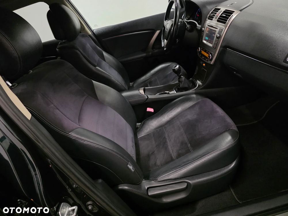 Toyota Avensis 2.0 D-4D Sol Premium - 16